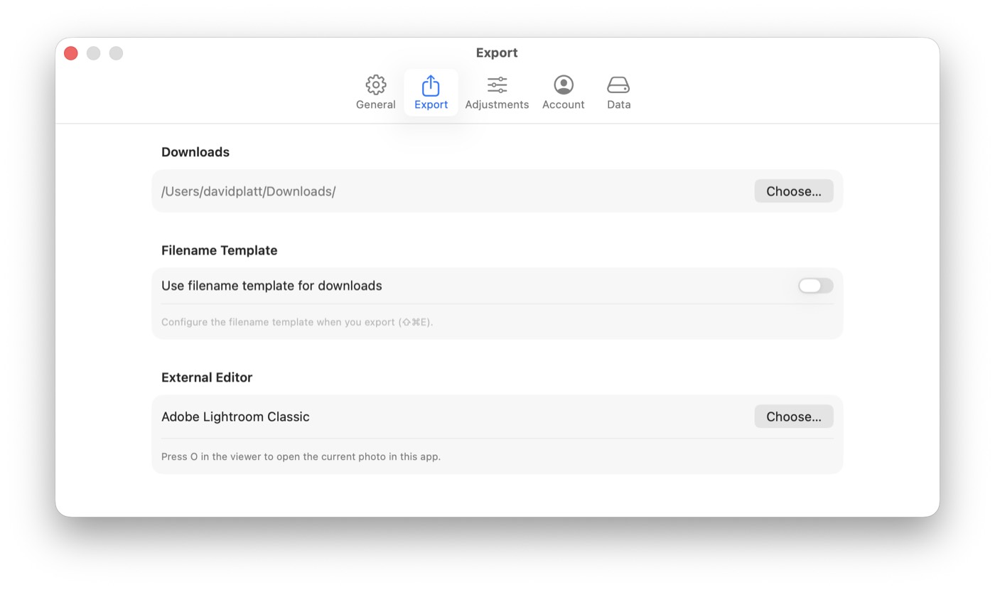 Photostream export settings showing download folder, filename template option, and external editor selection